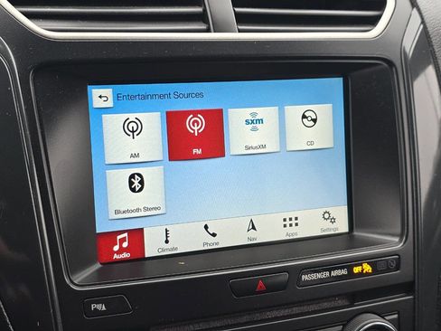 Used 2018 Ford Explorer XLT w/ Equipment Group 202A image 16