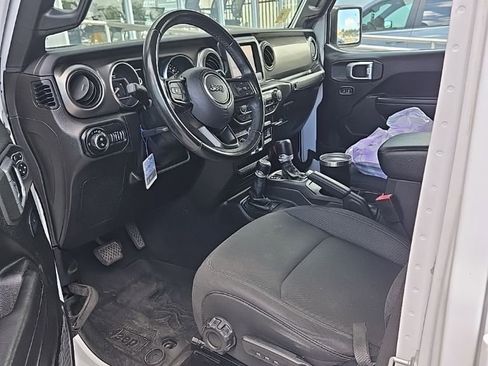 Used 2020 Jeep Gladiator Sport w/ Quick Order Package 24S image 11