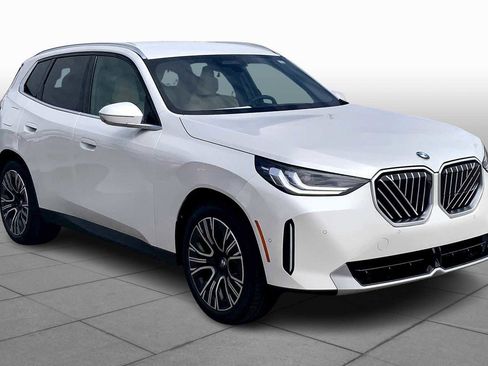 New 2026 BMW X3 xDrive30 w/ Premium Package image 2