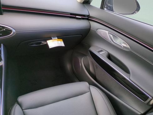 Certified 2026 Genesis GV70 2.5T AWD/4WD image 13