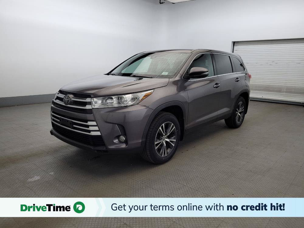 Used 2019 Toyota Highlander Plus AWD/4WD image 1