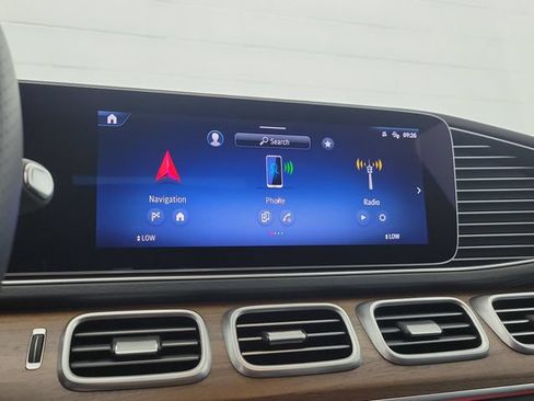 Used 2025 Mercedes-Benz GLS 450 4MATIC image 29
