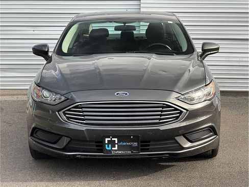 Used 2018 Ford Fusion SE image 7