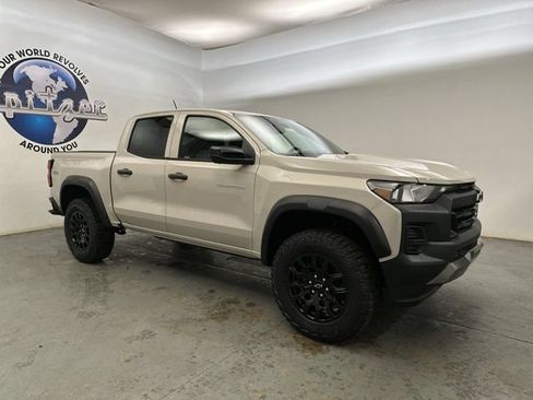 Certified 2026 Chevrolet Colorado Trail Boss AWD/4WD image 2