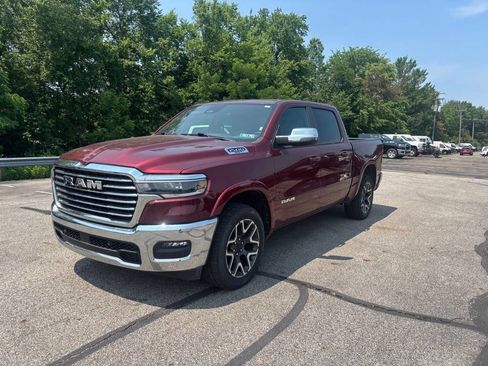 Used 2025 RAM 1500 Laramie AWD/4WD image 10
