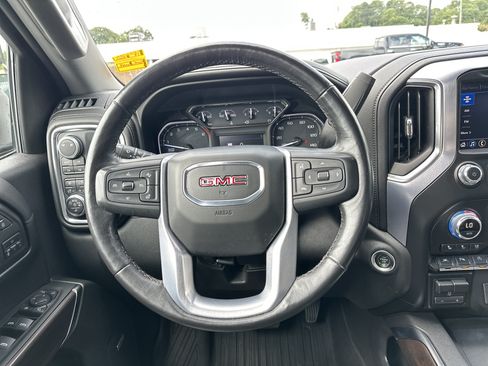 Used 2019 GMC Sierra 1500 SLT w/ SLT Premium Plus Package AWD/4WD image 17