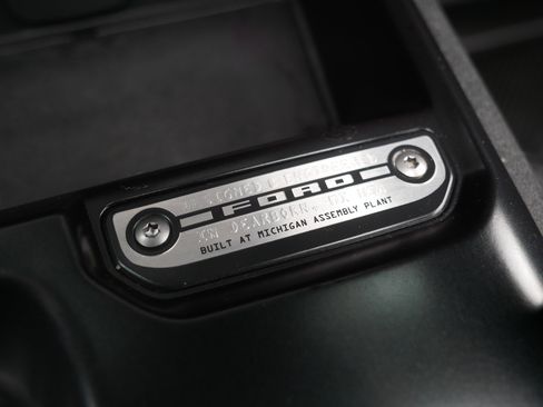 Used 2024 Ford Bronco Black Diamond AWD/4WD image 32