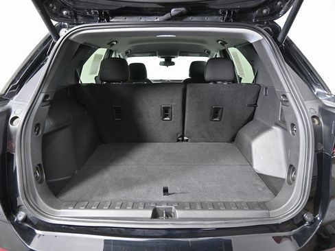 Used 2023 Chevrolet Equinox LT image 17