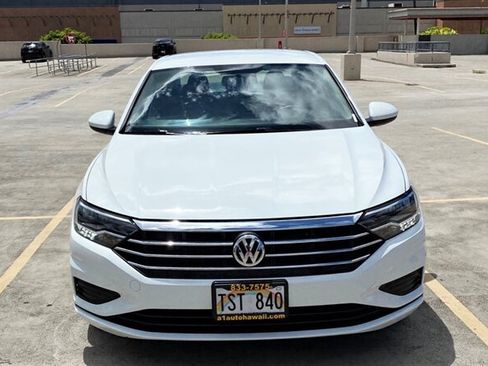 Used 2019 Volkswagen Jetta S w/ Driver Assistance Package FWD image 2