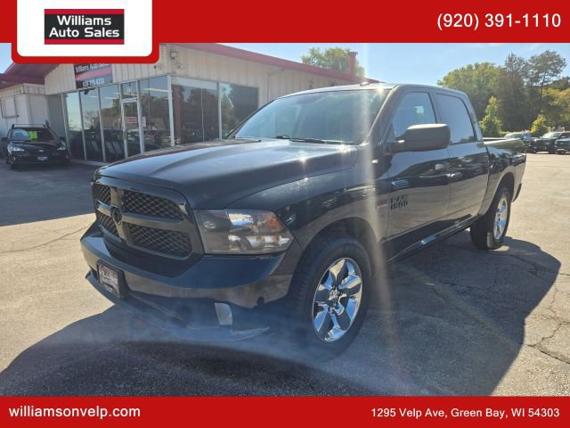 Used 2017 RAM 1500 Express w/ Black Ram 1500 Express Group AWD/4WD image 7