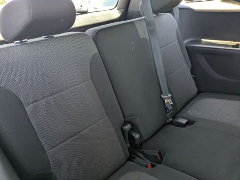 Used 2023 Chevrolet Traverse LT FWD image 15