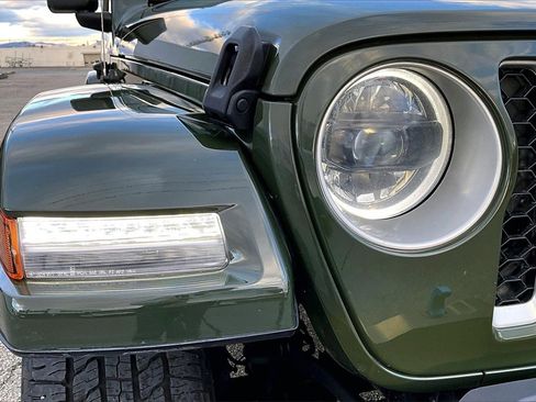 Used 2023 Jeep Wrangler Unlimited Sahara w/ Cold Weather Group image 31