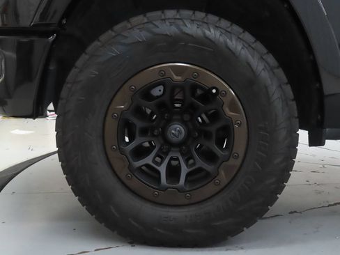 Used 2022 RAM 1500 Laramie w/ Sport Appearance Package AWD/4WD image 25