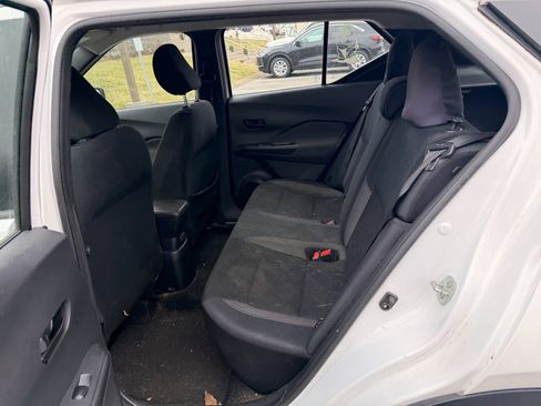 Certified 2020 Nissan Kicks S image 7