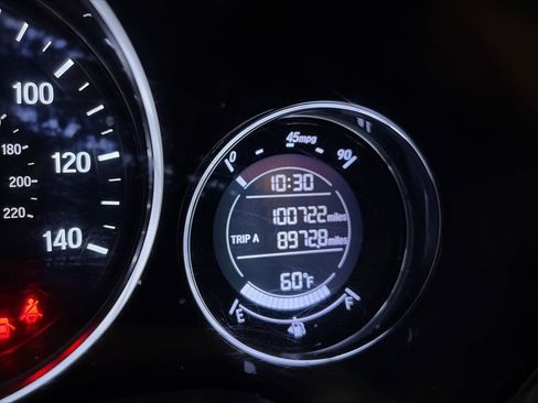 Used 2018 Honda HR-V LX image 7