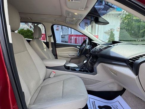 Used 2018 Ford Escape SE w/ Ford Safe & Smart Package AWD/4WD image 31