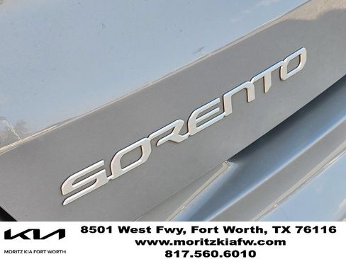 Certified 2023 Kia Sorento SX FWD image 11
