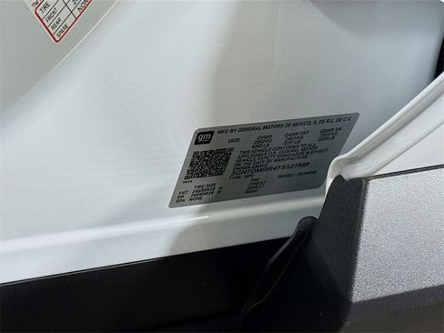 New 2026 Chevrolet Equinox EV LT image 25