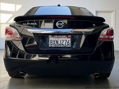 Used 2015 Nissan Altima 2.5 S w/ Sport Value Package image 5