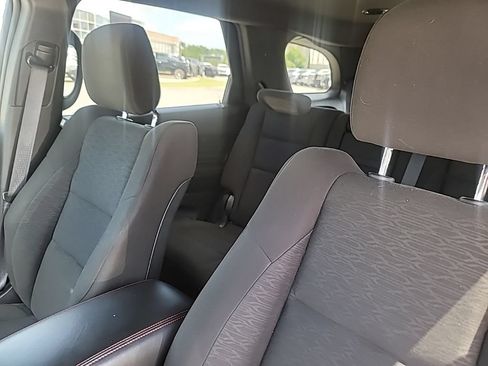 Used 2025 Dodge Durango GT RWD image 9