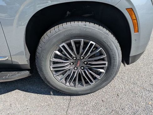 New 2026 GMC Yukon XL Elevation w/ Elevation Premium Package RWD image 11