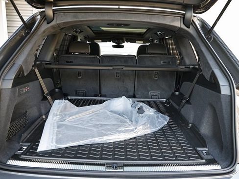 Used 2025 Audi Q7 3.0T Prestige image 30