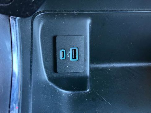 Used 2022 Ford F150 XLT w/ Equipment Group 302A High AWD/4WD image 14