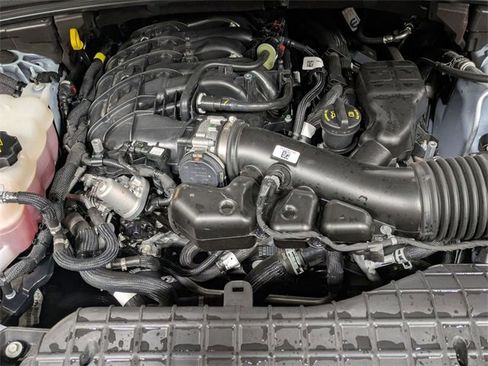 Used 2025 Jeep Grand Cherokee L Limited w/ Black Appearance Package image 29