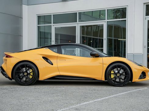 New 2025 Lotus Emira image 7