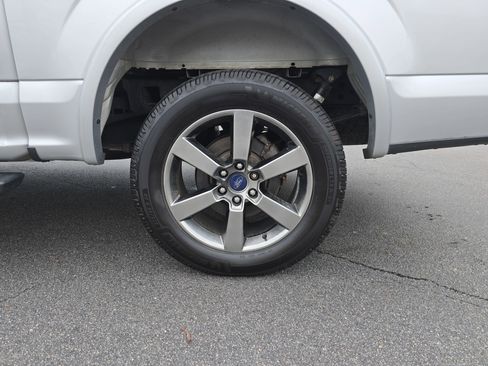 Used 2016 Ford F150 XLT w/ Equipment Group 302A Luxury image 35