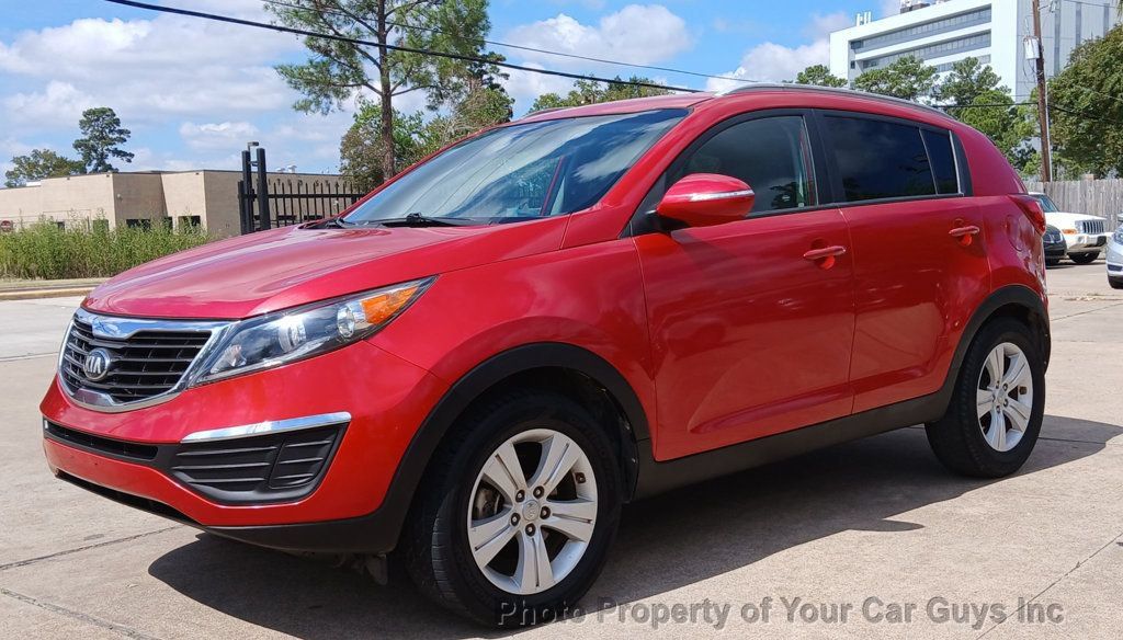 Used 2013 Kia Sportage LX w/ Convenience Pkg FWD image 2