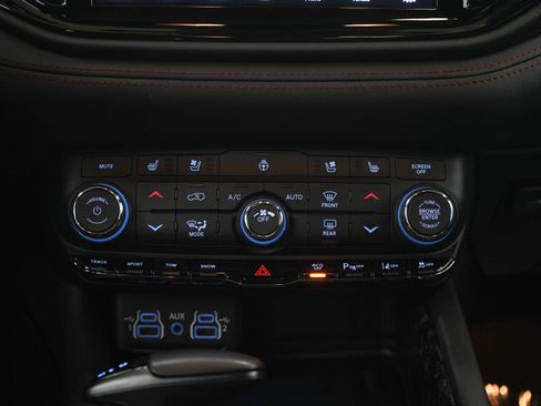 Used 2024 Dodge Durango R/T AWD/4WD image 20