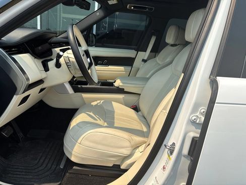 Used 2023 Land Rover Range Rover SE AWD/4WD image 8