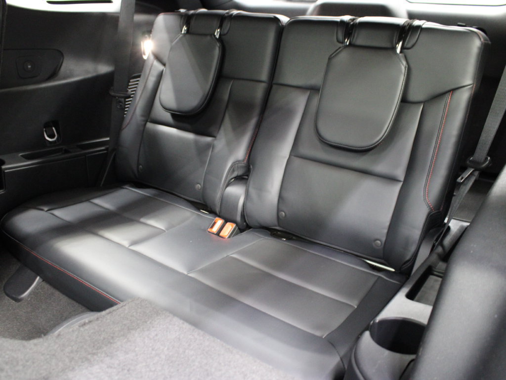 Used 2025 Ford Explorer ST AWD/4WD image 19
