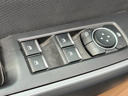 Used 2023 Ford F150 XLT image 12