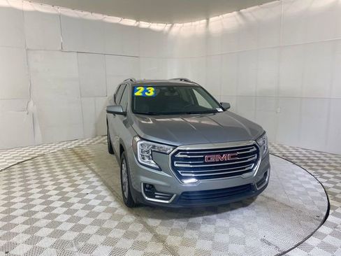 Used 2023 GMC Terrain SLT image 1