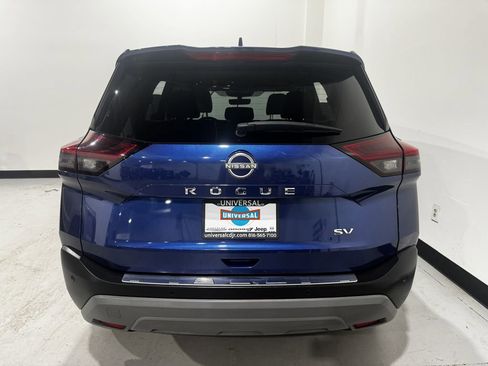 Used 2023 Nissan Rogue SV image 25