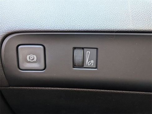 Used 2024 Buick Enclave Essence w/ Experience Buick Package image 18