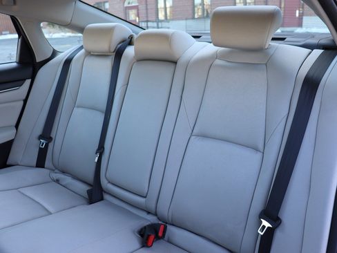 Used 2021 Honda Accord Hybrid image 15