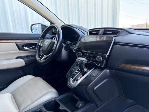 Used 2018 Honda CR-V Touring image 44