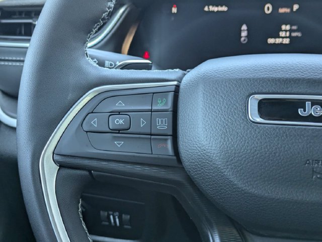 New 2027 Jeep Grand Cherokee Laredo X RWD image 27