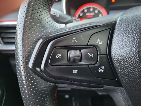 Used 2023 Chevrolet TrailBlazer RS w/ Sun and Liftgate Package image 7