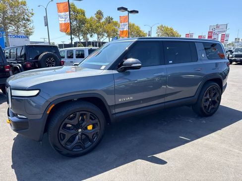 Used 2023 Rivian R1S Launch Edition AWD/4WD image 26