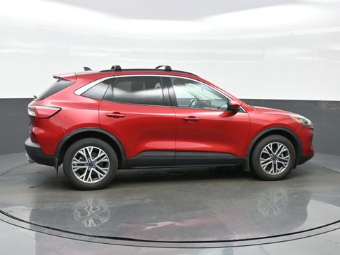 Used 2022 Ford Escape SEL w/ Technology Package image 9