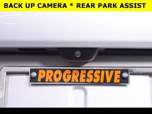 Used 2023 Jeep Grand Cherokee Laredo w/ Luxury Tech Group I image 11