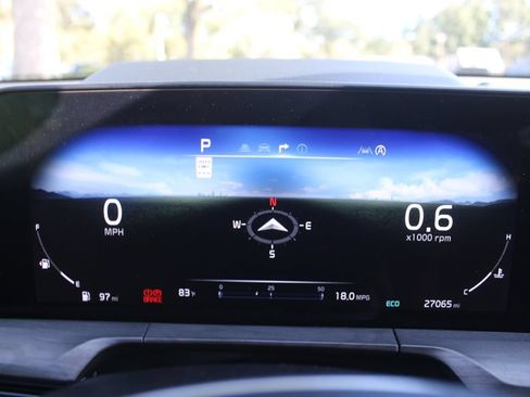 Certified 2023 Kia Telluride SX X-Pro AWD/4WD image 33