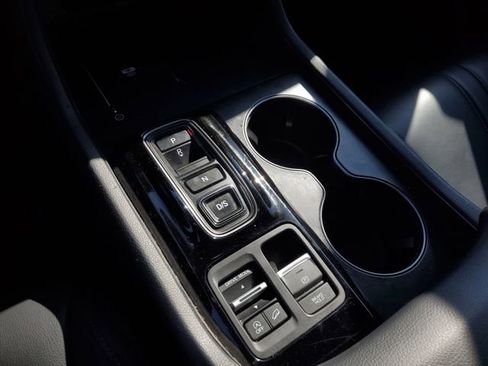 Used 2023 Honda Pilot TrailSport image 22