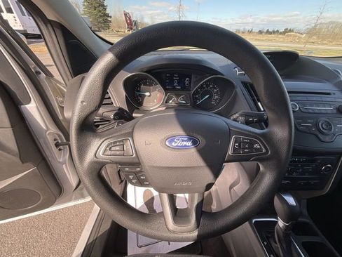 Used 2017 Ford Escape SE AWD/4WD image 15