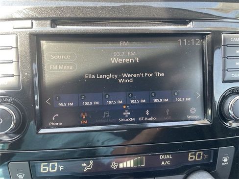 Used 2020 Nissan Rogue SV image 13