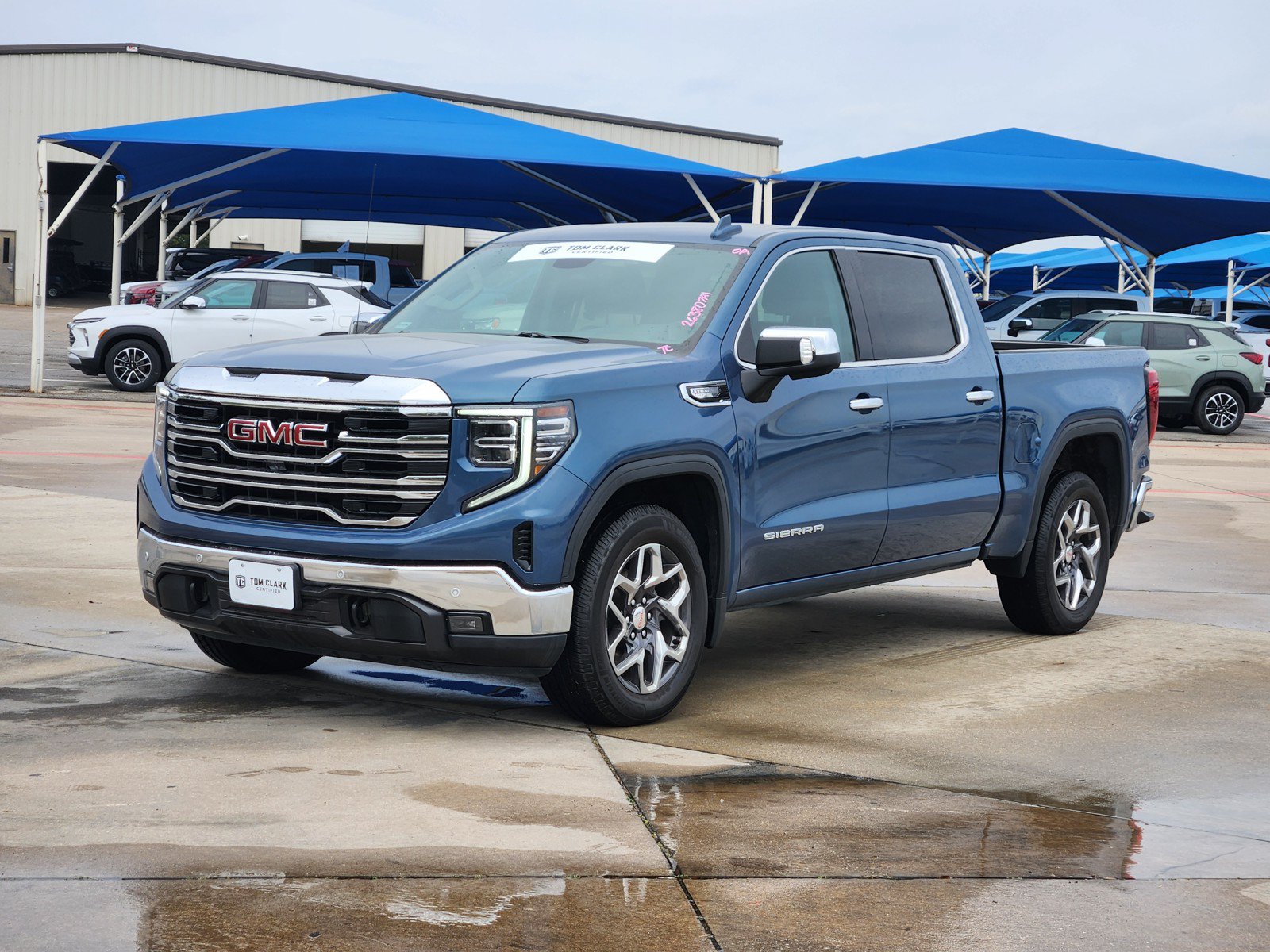 Used 2024 GMC Sierra 1500 SLT RWD image 2